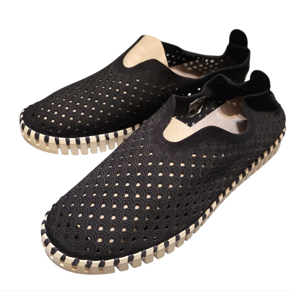 Ilse Jacobsen Hornbaek Tulip Black slip-on sneakers sz 8